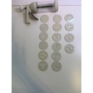 Pampered Chef Cookie‎ Press 1525 White Clear with 16 Shaping Discs Spritz Maker